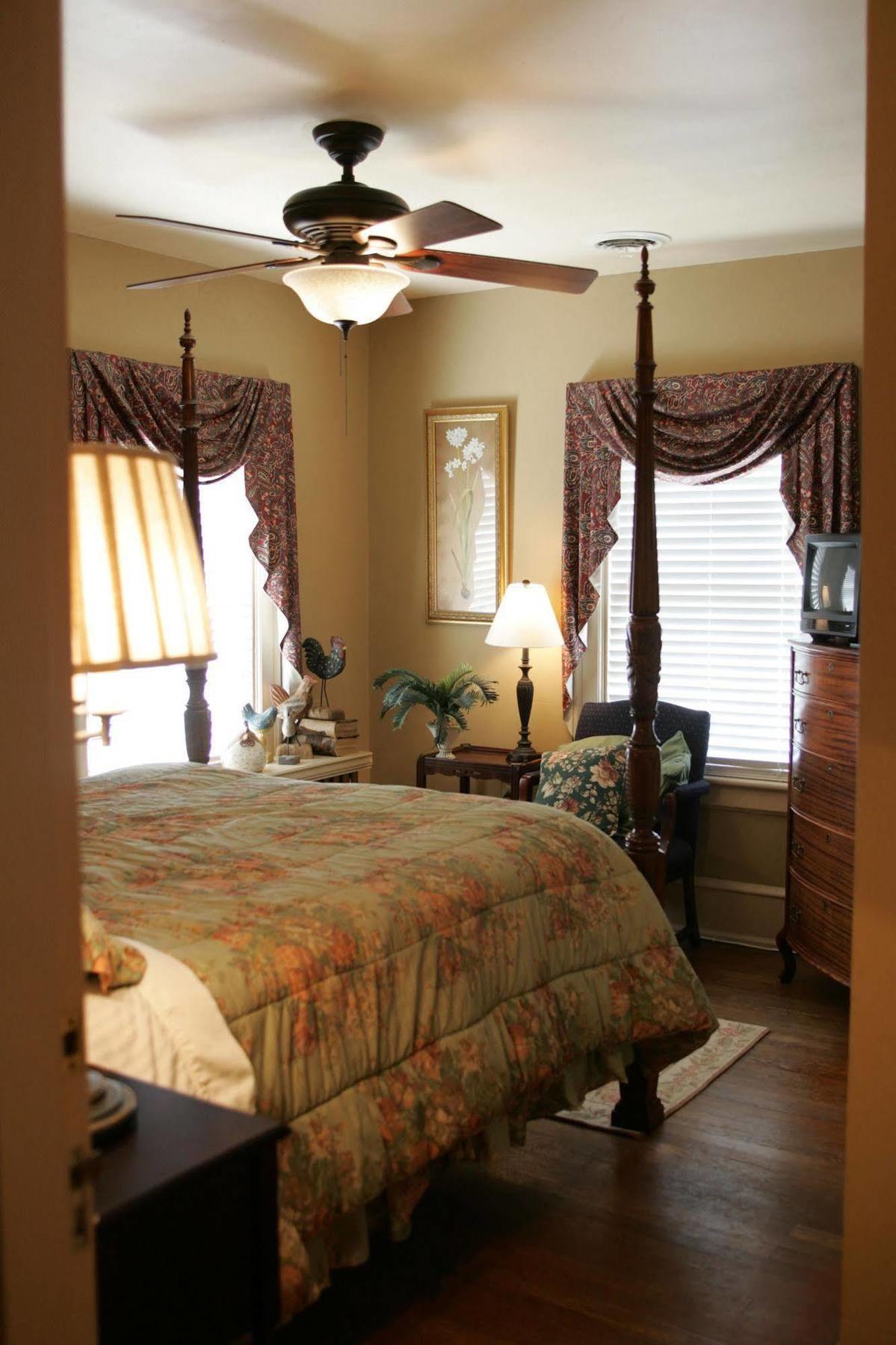 Williamsburg Manor B&B 외부 사진